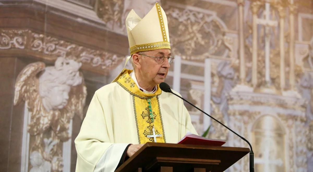 Abp Stanisław Gądecki: Boże Narodzenie łączy wszystkich Polaków