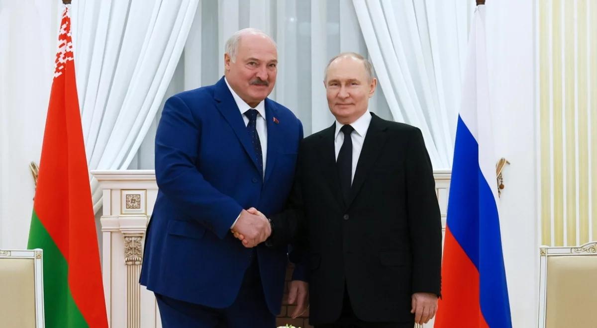 Putin postawi fabrykę dronów na Białorusi? Cztery godziny rozmawiał z Łukaszenką