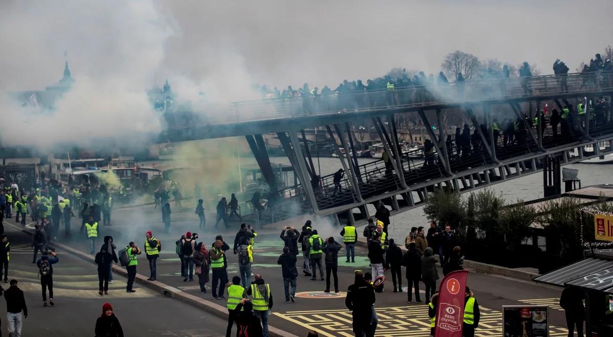 Francja: "żółte kamizelki" wdarły się do biura rzecznika rządu. Konieczna była ewakuacja