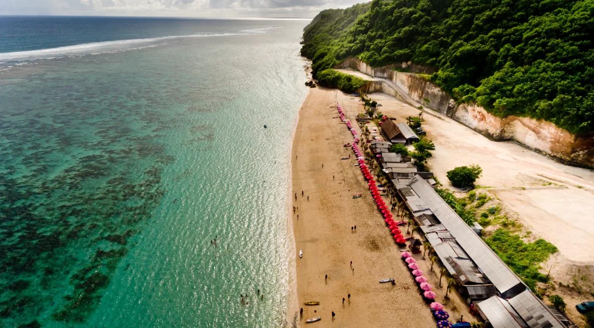 Wysoko postawiony urzędnik KE prowadzi luksusowy hotel na Bali. "To zepsuty system"