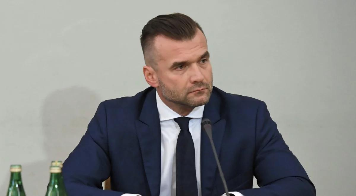 Michał Kanownik: prawie 2 mld zł wyłudzonego VAT tylko na telefonach komórkowych