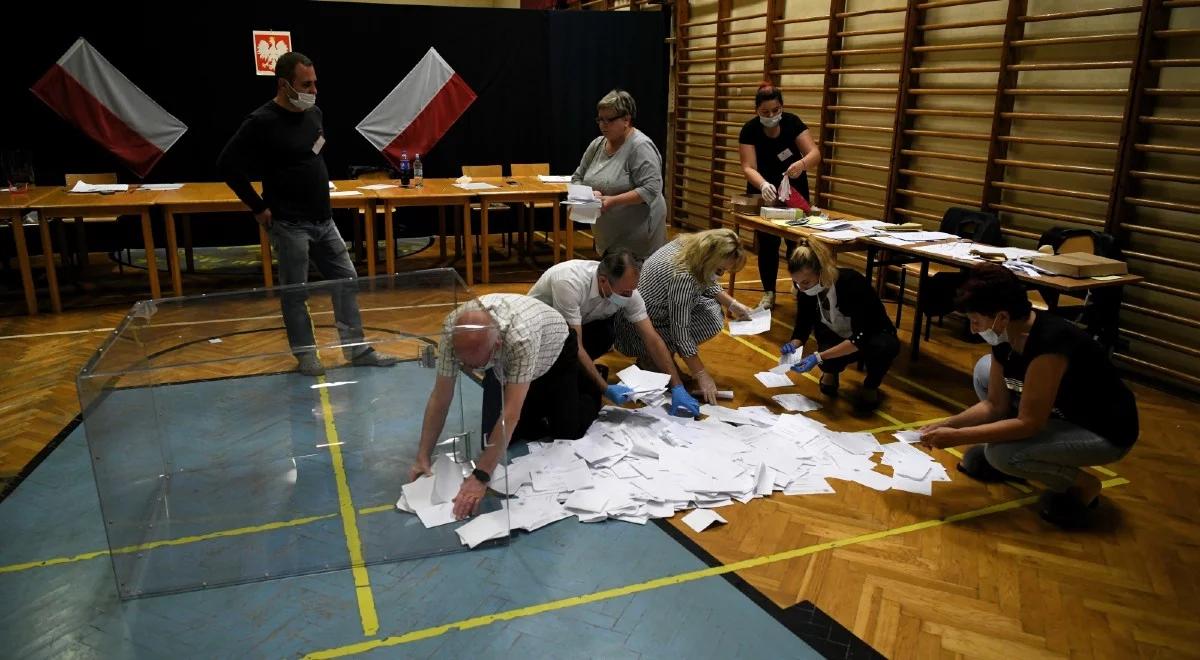 "Piękne świadectwo naszej demokracji". Prezydent o frekwencji w wyborach