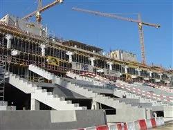 Stadion Narodowy rośnie jak "wielkanocna baba" (filmy i galeria zdjęć)