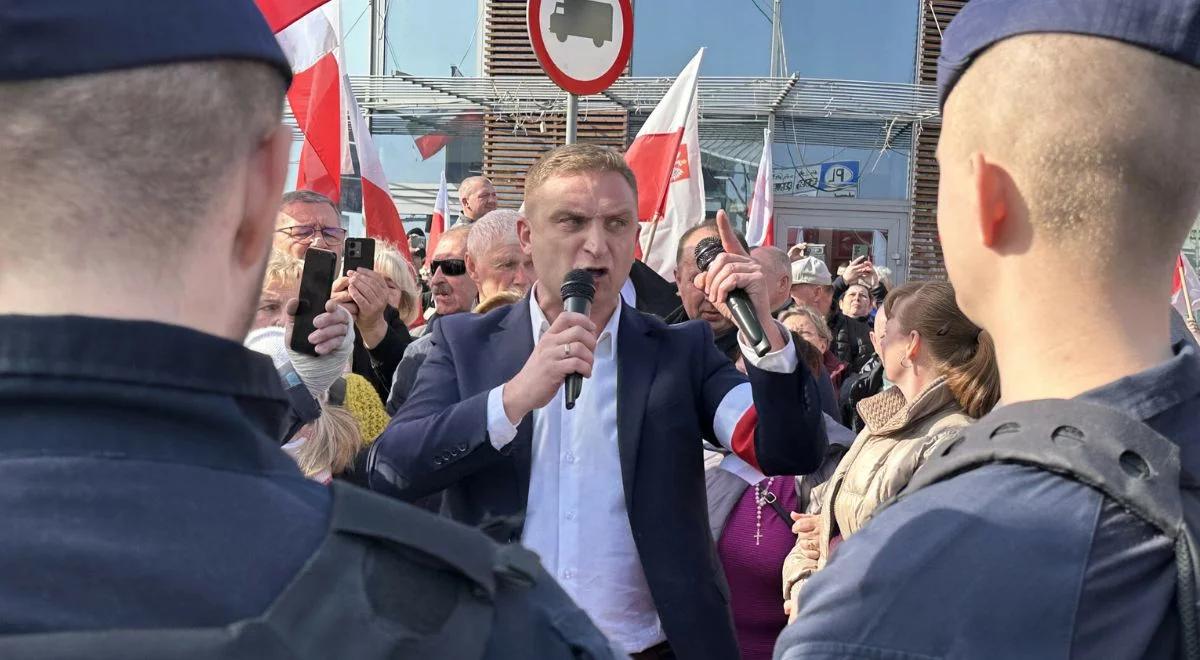 Bąkiewicz może usłyszeć zarzuty. Decyzja zapadnie w środę