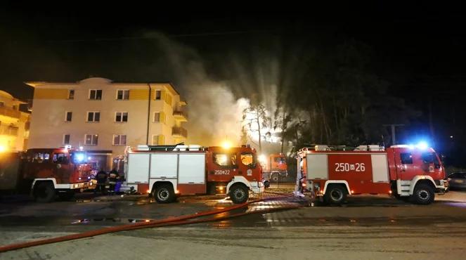 Pożar w Markach pod Warszawą. Spłonął dawny hotel