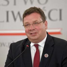 "Racja jest po stronie prezydenta". Michał Wójcik o orzeczeniu TK 