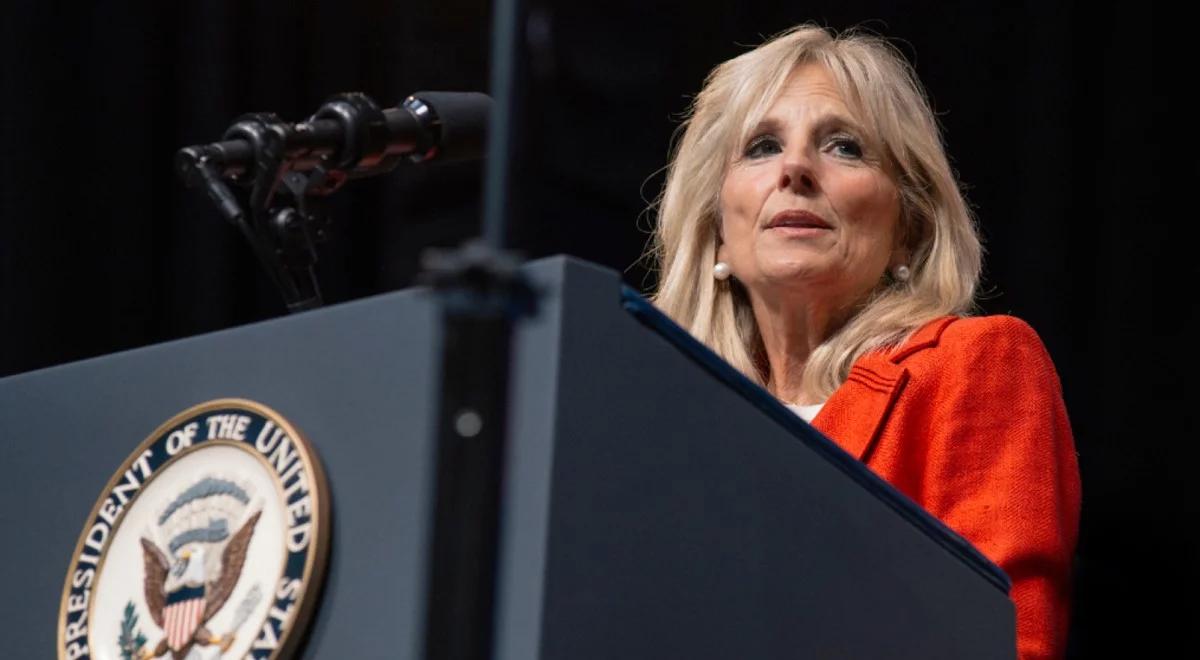 Pierwsza dama USA przeszła udany zabieg medyczny. Jill Biden zraniła się w stopę na Hawajach