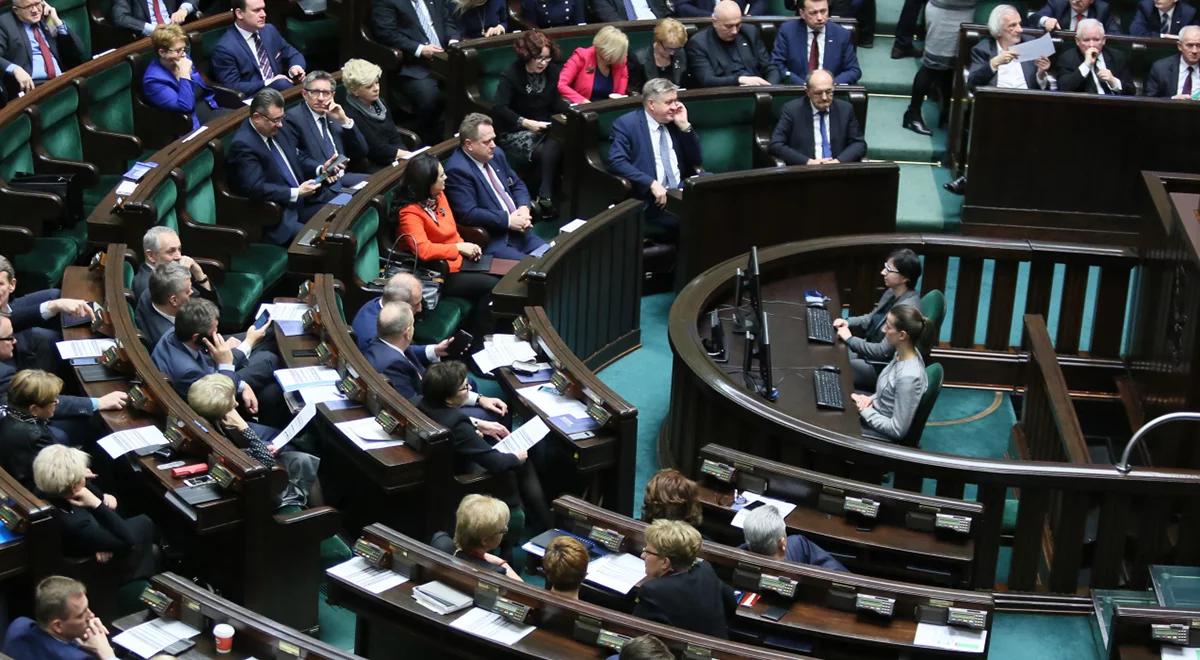 Podsumowanie Dnia: komisja weryfikacyjna zbada warszawskie reprywatyzacje