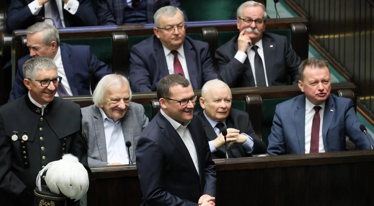 Większość za rozliczeniem PiS. Polacy chcą kar więzienia