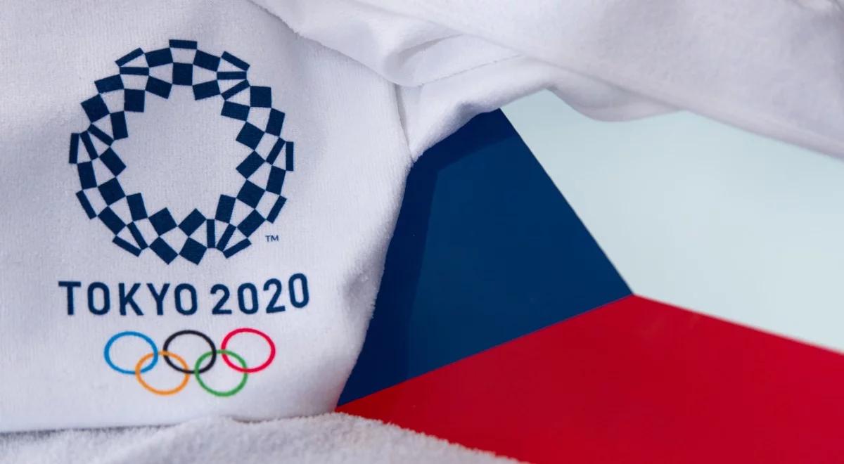 Czescy sportowcy zakażeni COVID-19. W samolocie lecącym do Tokio złamano zasady sanitarne