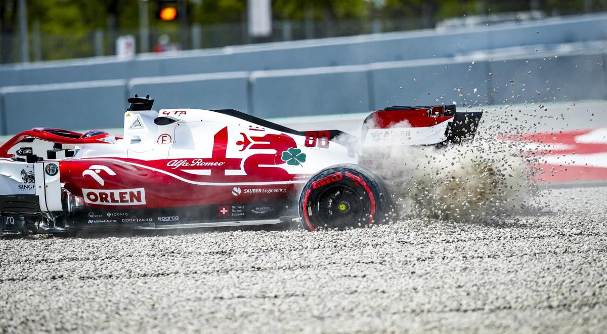 Formuła 1: pech Kubicy przed GP Hiszpanii. Żwirowa "pułapka" zakończyła trening Polaka [WIDEO]