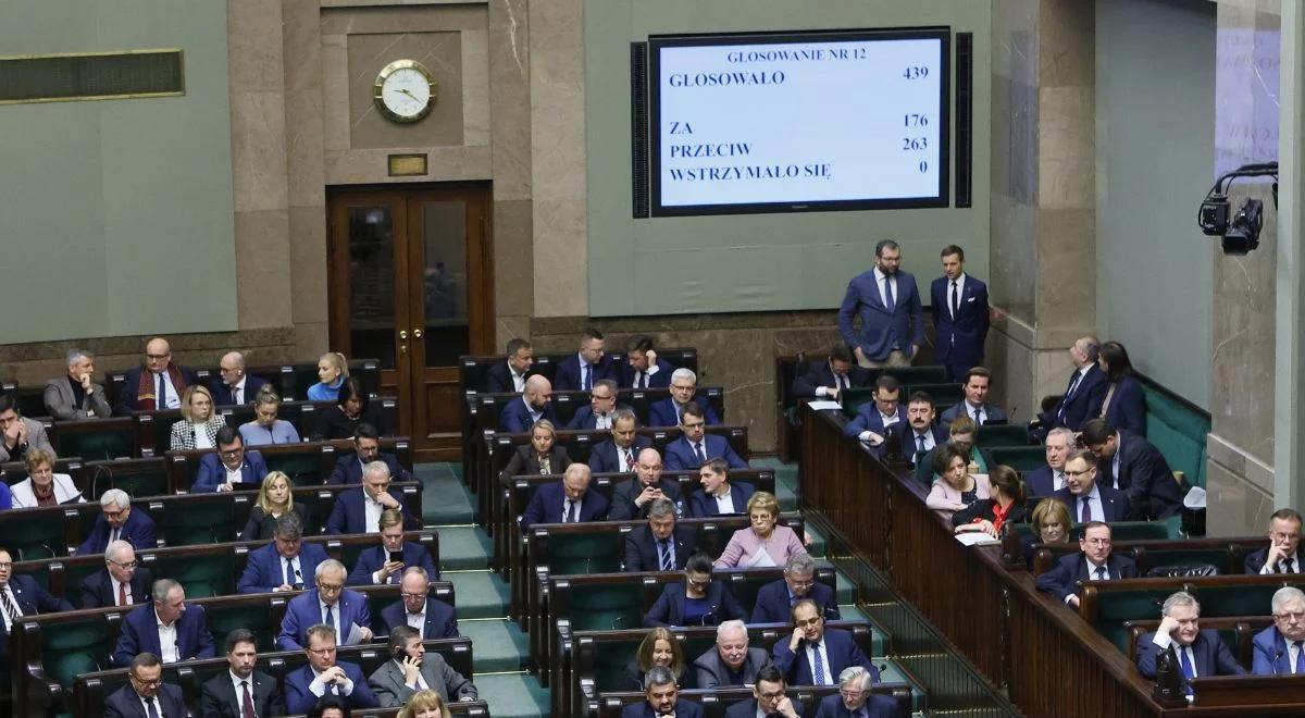 Opozycja zerwała kworum w Sejmie. Piotr Müller: doprowadzili do obstrukcji w głosowaniu