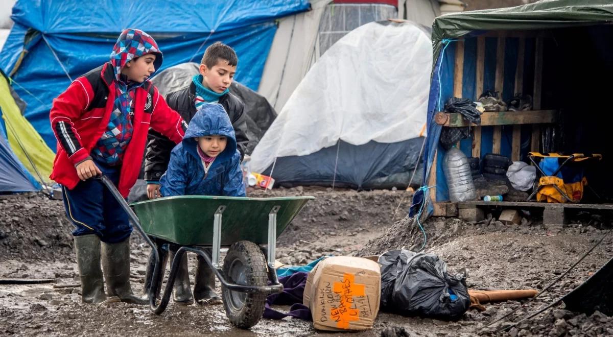 Papież apeluje o człowieczeństwo wobec migrantów. "Słychać głos tysięcy ludzi, którzy płaczą"
