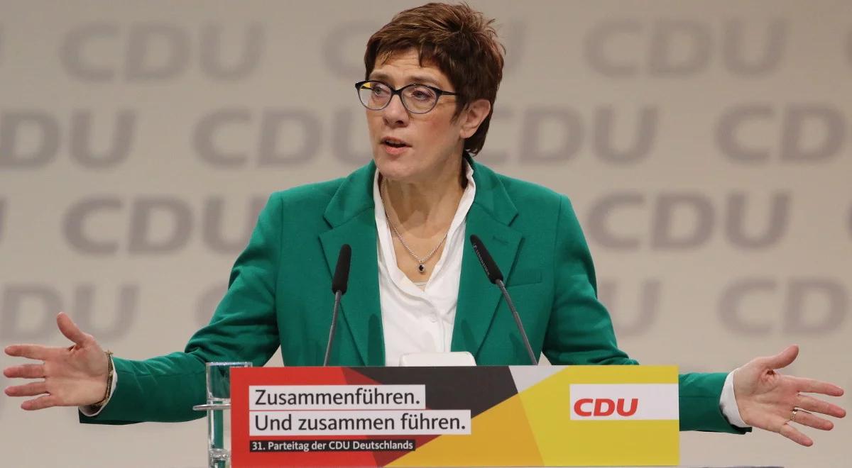 Ekspert: nowa szefowa CDU będzie rządzić podzieloną partią
