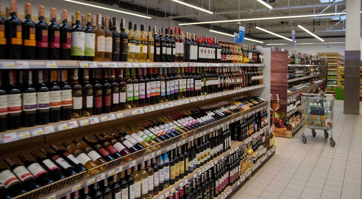 Nocna prohibicja w Krakowie. Miejscy radni zdecydowali ws. sprzedaży alkoholu