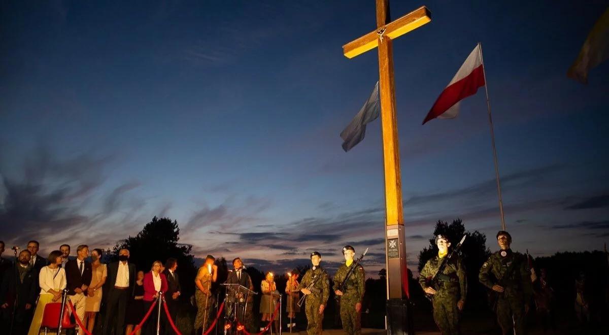 Apel pamięci w 100. rocznicę Bitwy Warszawskiej w Ossowie. Upamiętniono ks. Skorupkę