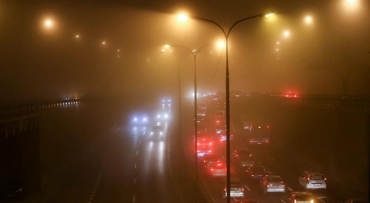 Ślisko, mokro i mgliście. GDDKiA ostrzega kierowców