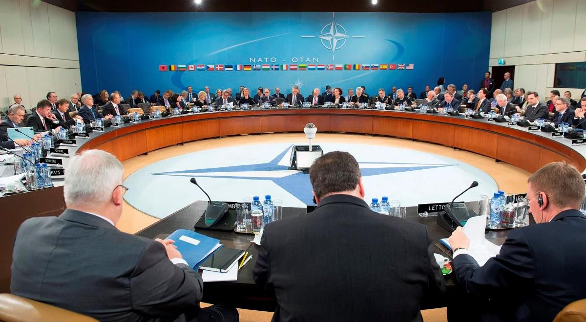 Co ze składami sprzętu w Polsce? Decyzje na szczycie NATO