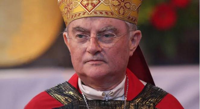 "Nasz Dziennik" w obronie abp. Hosera