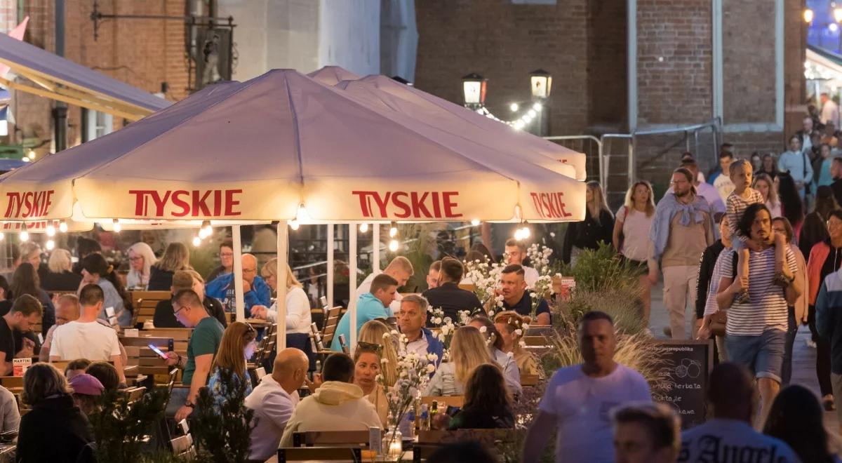 Tak zarabiają Polacy. W gastronomii się nie dorobisz