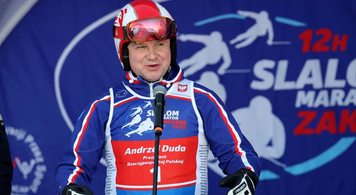 "Budujemy społeczeństwo obywatelskie". Andrzej Duda na charytatywnym maratonie narciarskim