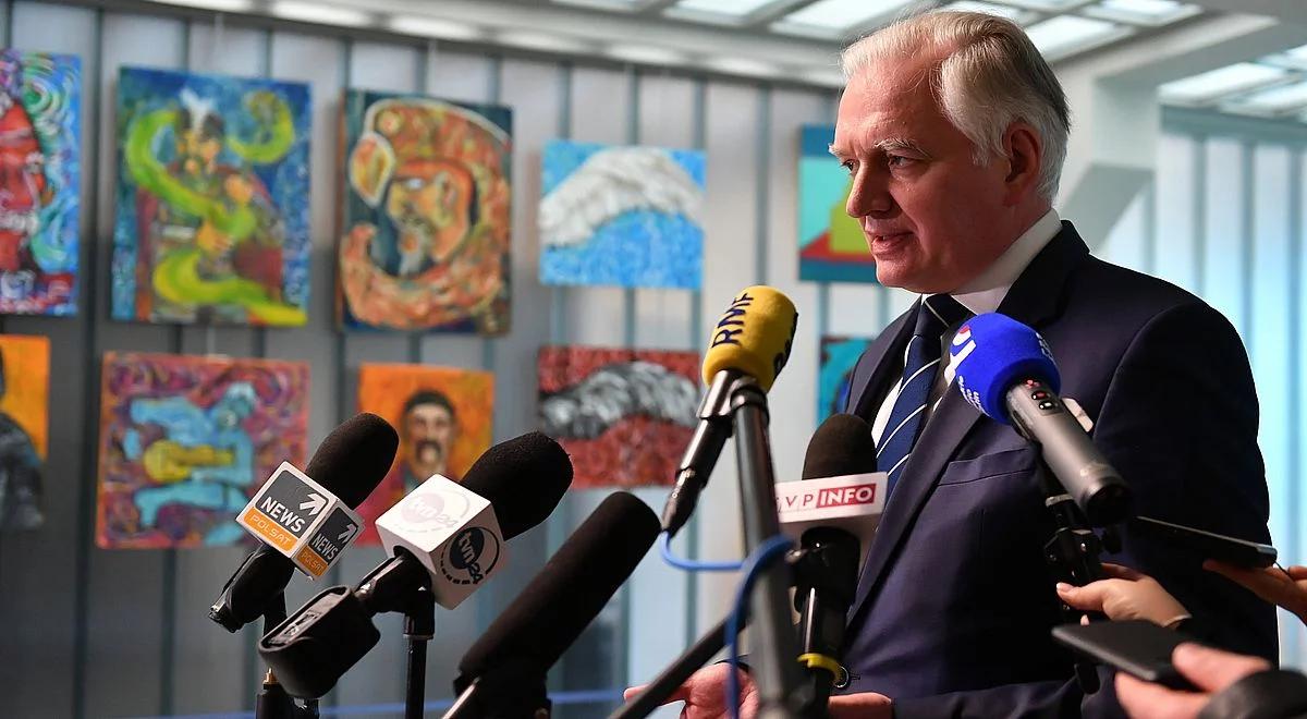 Jarosław Gowin o odmrażaniu gospodarki: powinno się zacząć zaraz po długim majowym weekendzie
