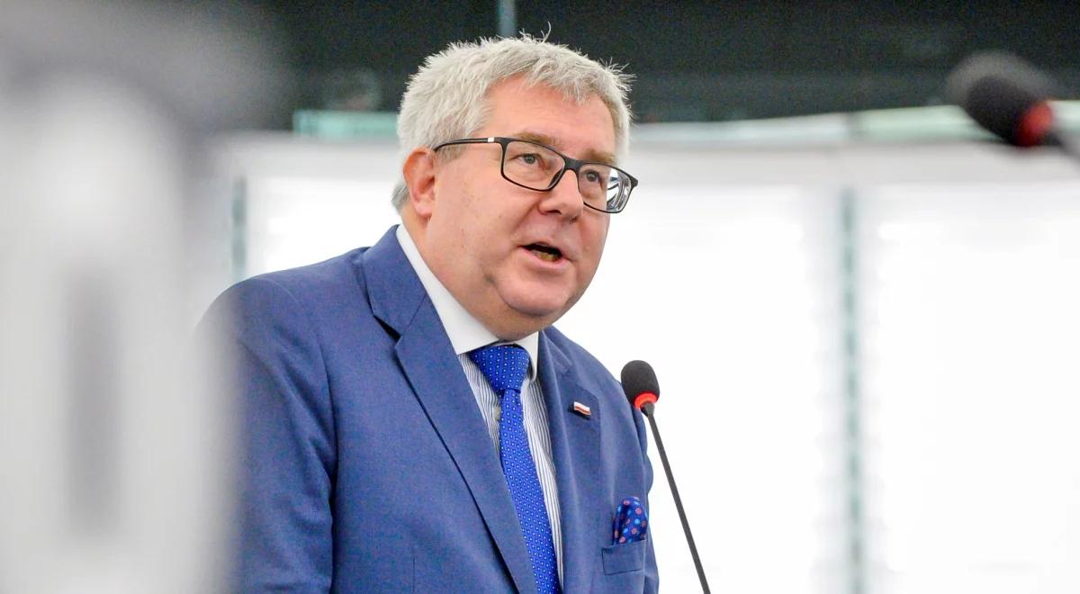 Były europoseł Ryszard Czarnecki zatrzymany na lotnisku przez CBA