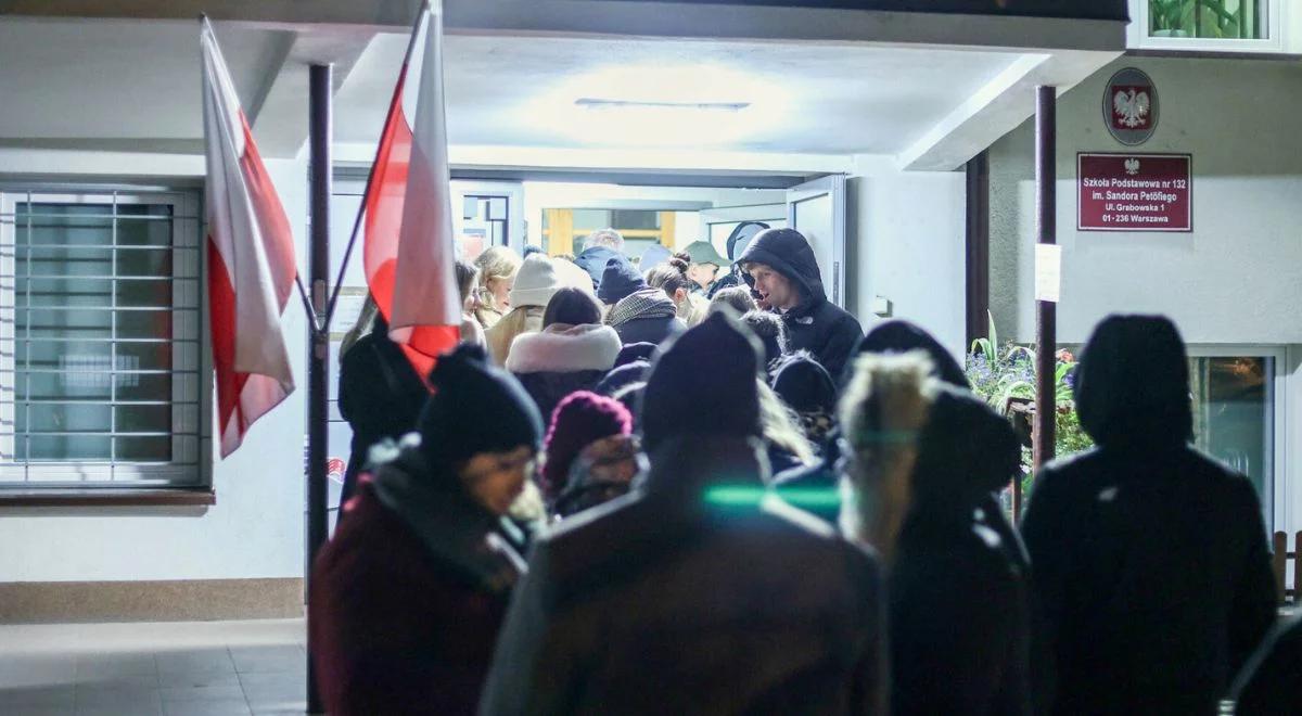Można głosować nawet po godzinie 21. Sąd Najwyższy rozwiewa wątpliwości
