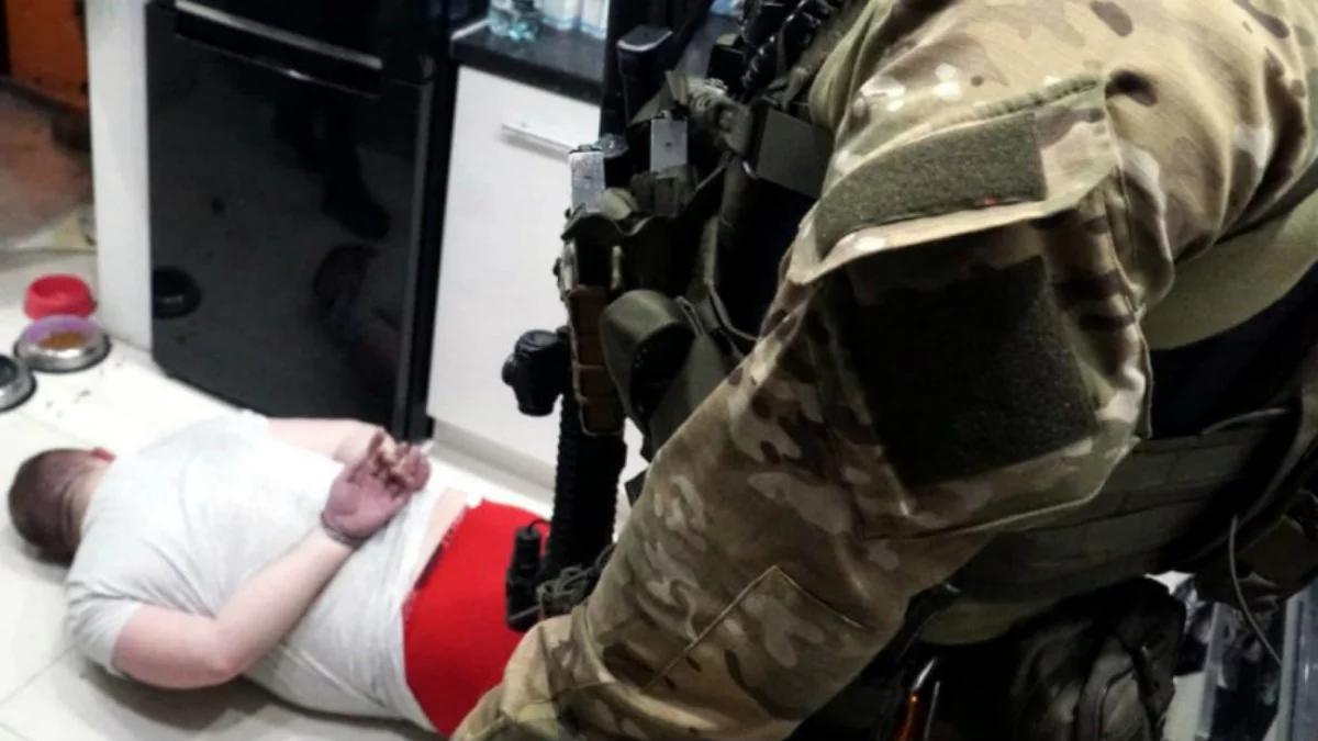 Uderzenie w narkotykowy gang. Policja zatrzymała kilkanaście osób