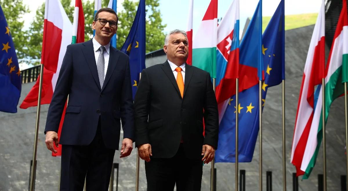 Premier Morawiecki: stosunek do wojny nas podzielił, ale chcemy wrócić do współpracy z Węgrami