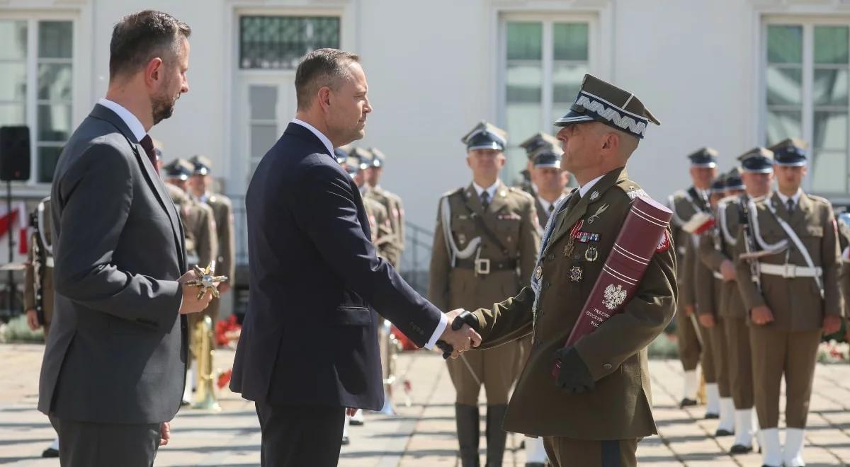 Nawrocki wręczył nominacje generalskie. "Wojsko Polskie musi trwać"