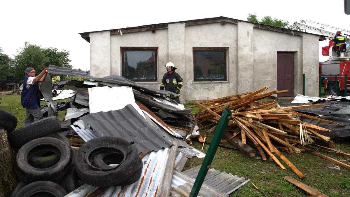 Nawałnice nad Polską: ponad 1100 interwencji strażaków. Dziś znów zagrożenie burzami