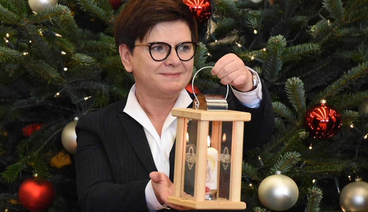 Harcerze przekazali premier Betlejemskie Światło Pokoju. "Interesy narodu i ojczyzny powinny zwyciężać"