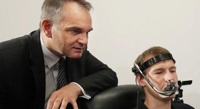 Mają kontakt ze światem dzięki ruchom gałki ocznej