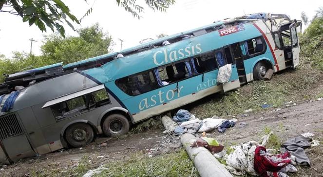 Tragedia w Brazylii. 14 osób zginęło w wypadku autobusu