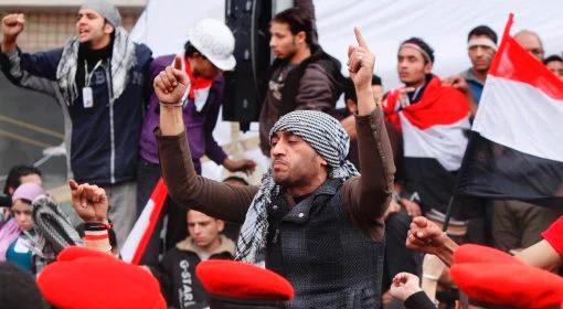 Tysiące protestujących wróciły na plac Tahrir w Kairze