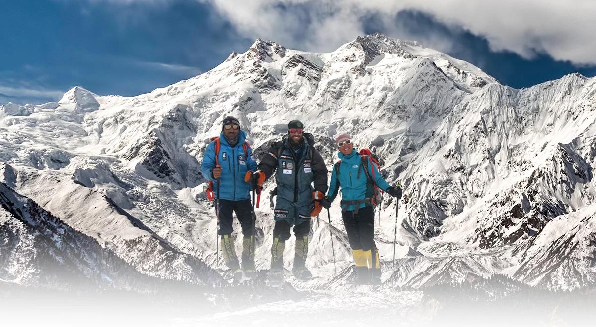 Zdobywcy Nanga Parbat donieśli sukces do bazy. Teraz zmierzą się z tezą, że nie weszli na szczyt