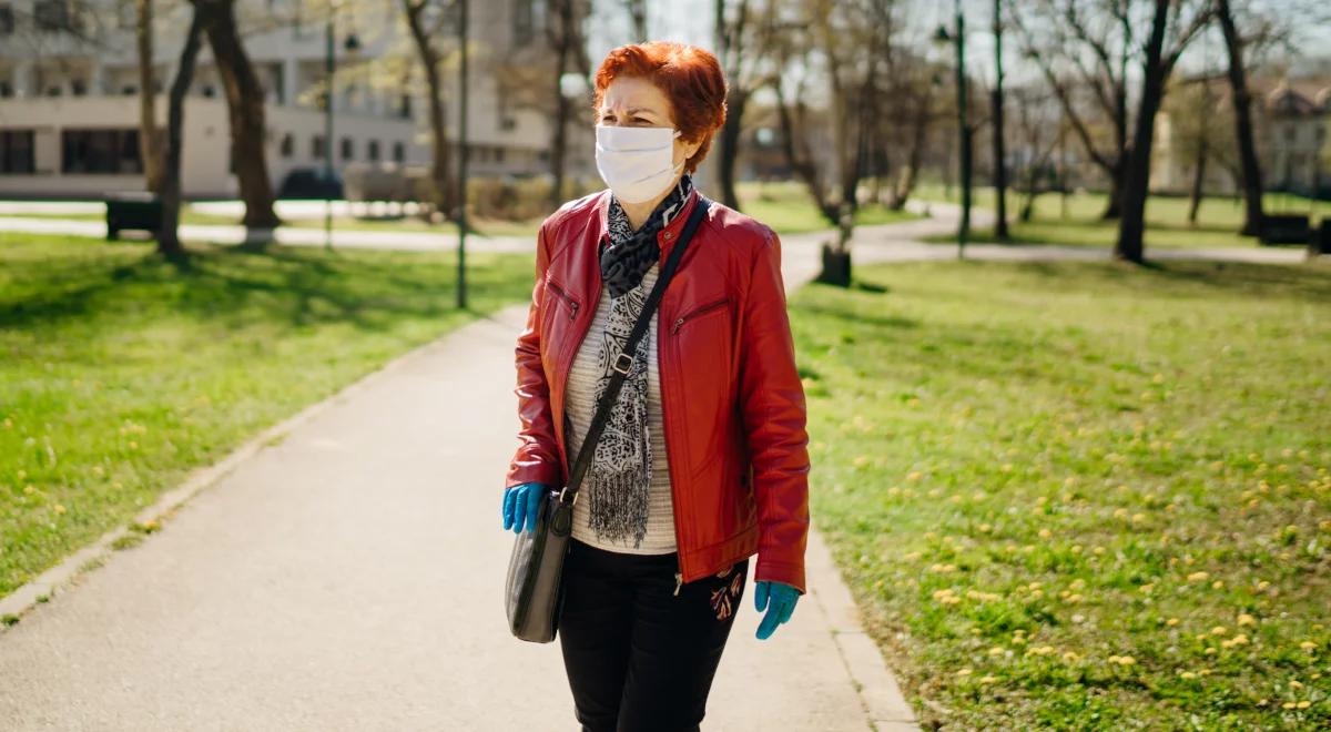 "Ocieplenie będzie ważnym czynnikiem spowalniającym". Ekspert o epidemii koronawirusa