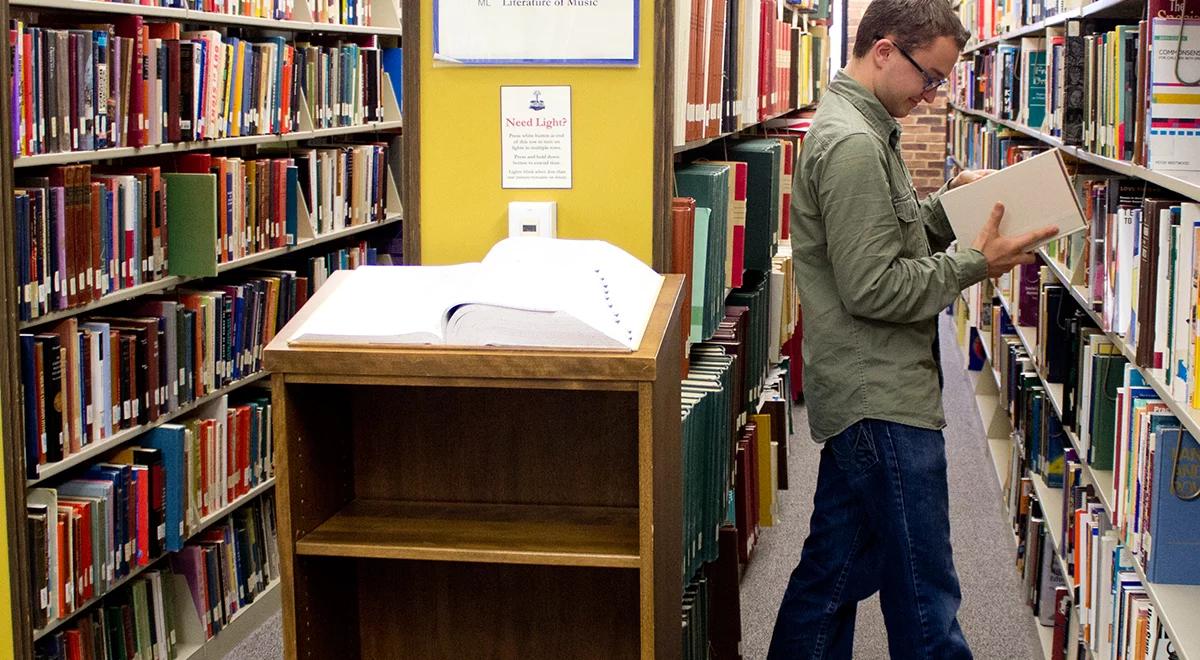 Pisarze zarobią na wypożyczeniach w bibliotekach