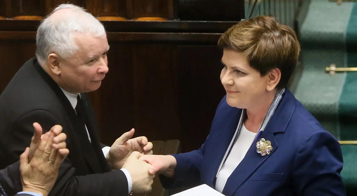 Komentarze publicystów po roku rządów PiS