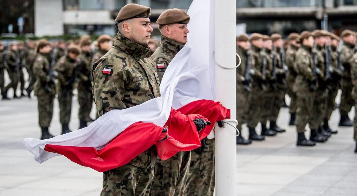 Uroczysta przysięga żołnierzy WOT. W wydarzeniu na Placu Zamkowym w Warszawie weźmie udział szef MON