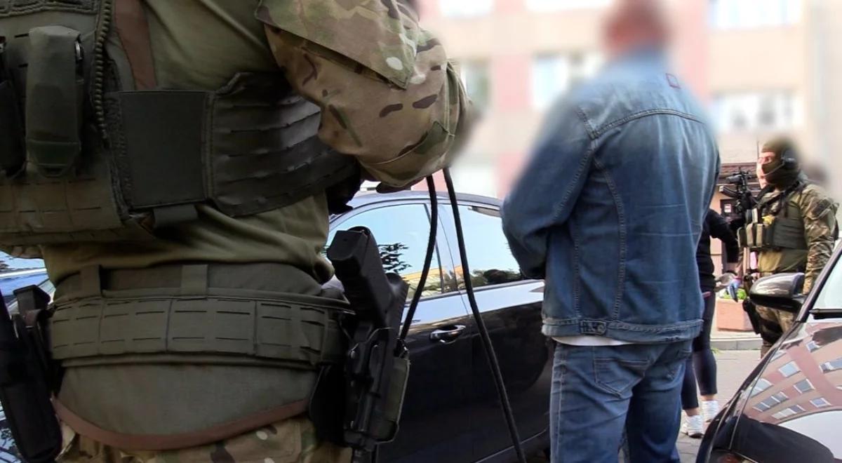 Kilkaset kilogramów niedozwolonych substancji. CBŚP zlikwidowało gang handlarzy narkotyków