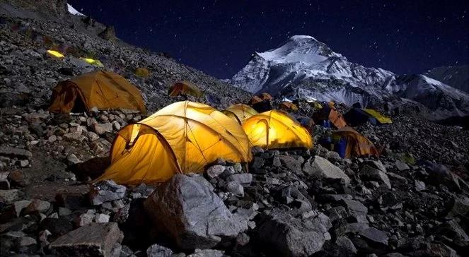 Olek Ostrowski walczy z Cho Oyu. W poniedziałek atak na szczyt?