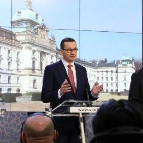 Premier: kraje V4 stosują najlepsze praktyki walki z rozprzestrzenianiem się koronawirusa