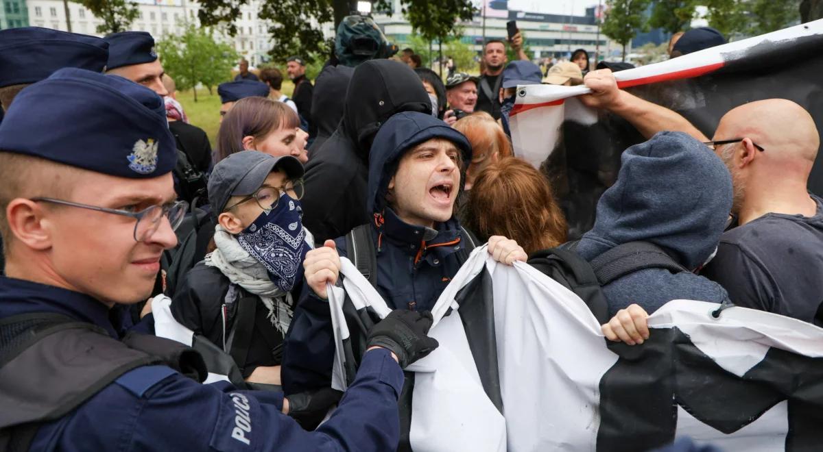 Marsz "Stop imigracji" i protest przeciw rasizmowi. Doszło do incydentów. Nowy komunikat