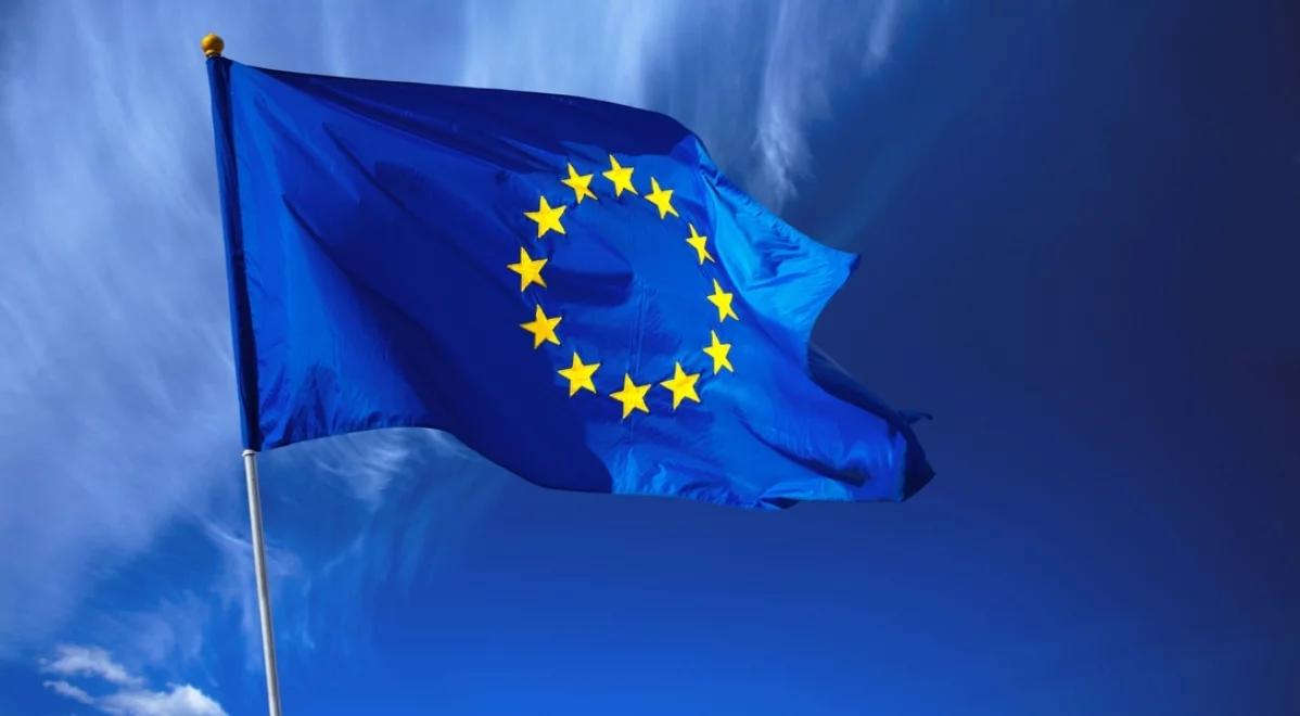 Kosztowna zastawa dla korpusu dyplomatycznego UE