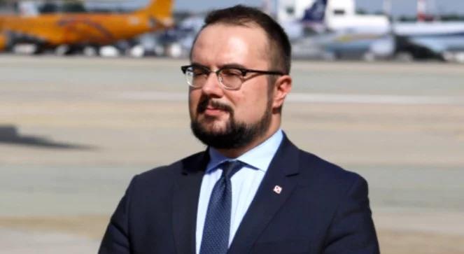 "Polskie prawo w równym stopniu chroni wszystkich ludzi". Wiceszef MSZ odpowiada na list ambasadorów