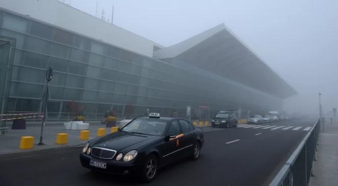 Mgła nad stolicą paraliżuje pracę na Okęciu