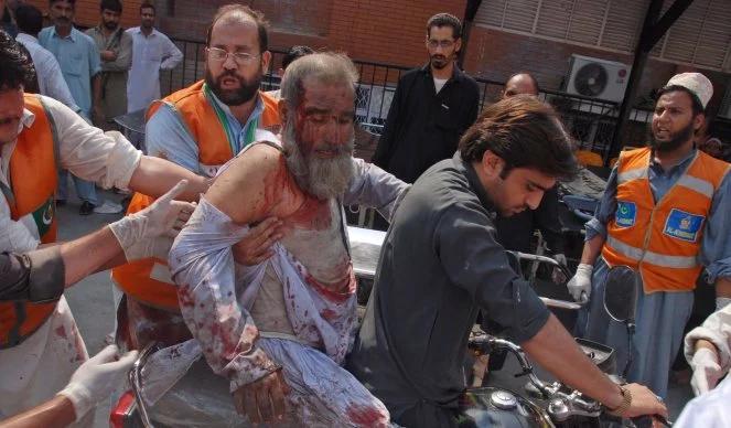 Zamach w Pakistanie. Dwie eksplozje na zatłoczonym bazarze