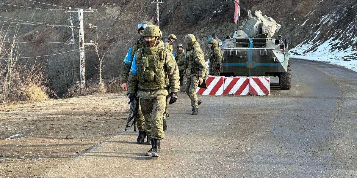 Wojna Armenii z Azerbejdżanem o Górski Karabach. Rosjanie wycofują wojska